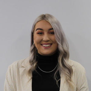 Meet your Posher, Natasha